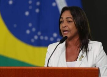 Senado: Eliziane Gama acerta filiação ao PSD e legenda se torna maior bancada da casa