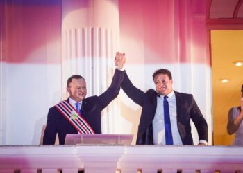 Palácio dos Leões: Carlos Brandão e Felipe Camarão tomaram posse hoje