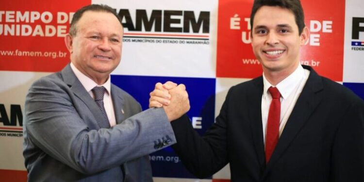 FAMEM: Ivo Rezende é empossado presidente da casa FAMEM: Ivo Rezende é empossado presidente da casa