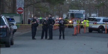 Incidente: Menino de 6 anos é preso após atirar em professora nos Estados Unidos