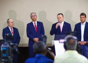 FAMEM: Ivo Rezende participa de coletiva de imprensa com Brandão