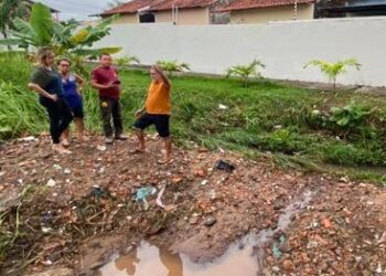 Magnólia: Professora esteve com moradores para falar sobre soluções dos alagamentos  na Forquilha e Cohab