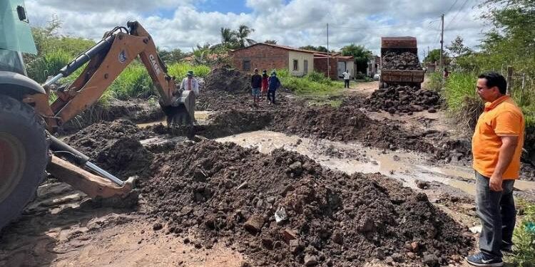 Anapurus: Obras prometem acabar com sofrimento de moradores durante as chuvas Anapurus: Obras prometem acabar com sofrimento de moradores durante as chuvas