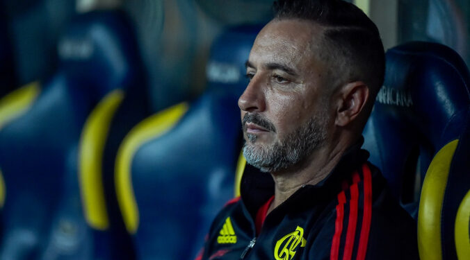 Flamengo: Vítor Pereira recebe sondagem de clube inglês e pode deixar o clube Flamengo: Vítor Pereira recebe sondagem de clube inglês e pode deixar o clube