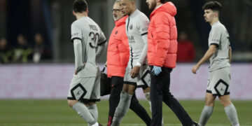 Lesão: PSG confirma Mbappé fora de confronto diante do Bayern de Munique pela Liga dos Campeões