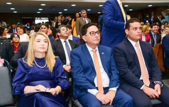 Hemeterio Weba: Parlamentar é empossado deputado estadual na ALEMA Hemeterio Weba: Parlamentar é empossado deputado estadual na ALEMA