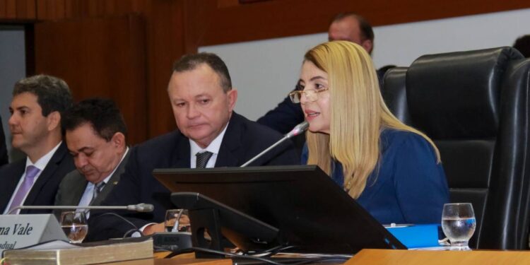 Iracema Vale: Deputada prega diálogo, harmonia e respeito entre os poderes na abertura do Ano Legislativo Iracema Vale: Deputada prega diálogo, harmonia e respeito entre os poderes na abertura do Ano Legislativo