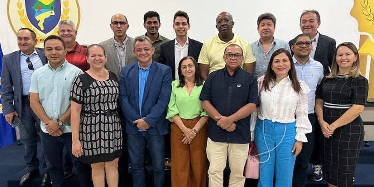 FAMEM: Primeira reunião ordinária da nova gestão ocorreu nesta terça-feira (6) FAMEM: Primeira reunião ordinária da nova gestão ocorreu nesta terça-feira (6)