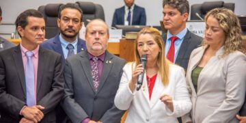 Doação de sangue: Iracema Vale e procurador-geral de Justiça firmam parceria para campanha