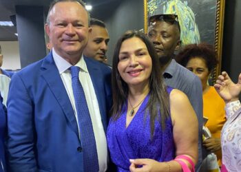 Vanderly Monteles: Prefeita de Anapurus participa de lançamento do programa de recuperação de rodovias maranhenses