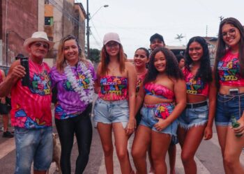 MagFolia: Bloco arrastou multidões na Forquilha e Cohab