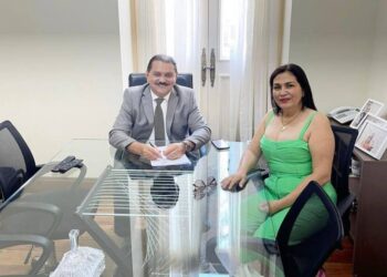 Vanderly Monteles: Prefeita de Anapurus esteve com o secretário de articulação política Rubens Pereira