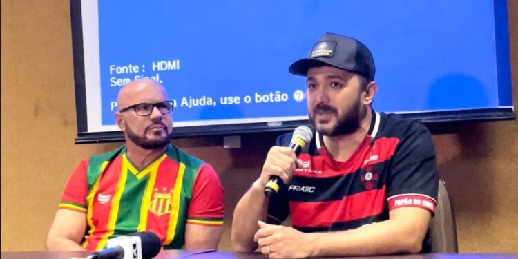 Na Bronca: Yglésio Moyses processa criminalmente Sérgio Frota