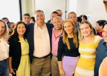 Vanderly Monteles: Prefeita esteve presente no segundo dia do 1° Congresso do municipalismo maranhnse