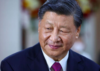 Mundo: Zelensky espera confirmação de Xi Jinping para reunião após líder chinês deixar a Rússia nesta quarta