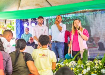 Iracema Vale: Deputada reitera apoio a Bacabal durante solenidade de aniversário do município