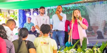 Iracema Vale: Deputada reitera apoio a Bacabal durante solenidade de aniversário do município