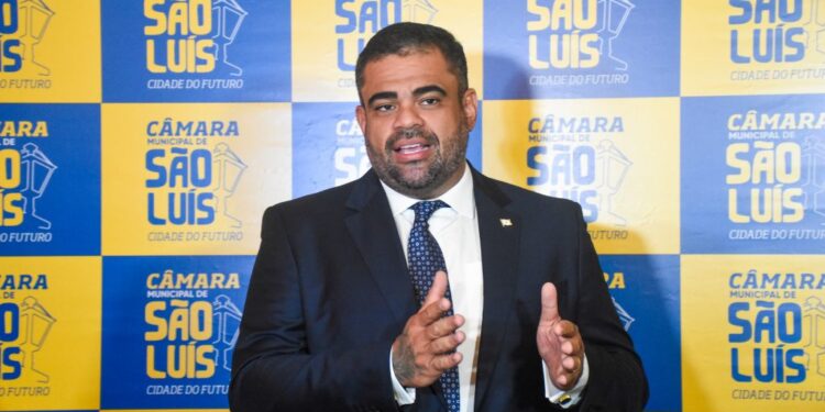 Volto com uma missão: Avançar por São Luís”, diz Paulo Victor ao retornar à presidência da Câmara” Volto com uma missão: Avançar por São Luís”, diz Paulo Victor ao retornar à presidência da Câmara”