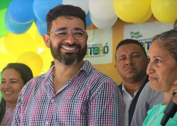 Peritoró: Dr. Júnior realiza um sonho da comunidade e entrega nova escola no povoado Vila Vitória