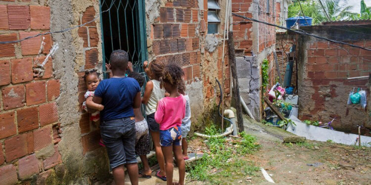 Brasil: Banco Mundial aponta que Brasil teve melhor gestão da pobreza durante a pandemia na América Latina Brasil: Banco Mundial aponta que Brasil teve melhor gestão da pobreza durante a pandemia na América Latina
