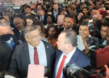 Juntos: Dino e Brandão aparecem juntos em clima amistoso e ministro diz que nunca deixará de ajudar o MA