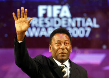 Pelé é oficializado como verbete no dicionário: ‘Aquele que é fora do comum’