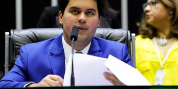 André Fufuca: Deputado agradece, mas recusa indicação pra comandar CPMI do 8 de Janeiro