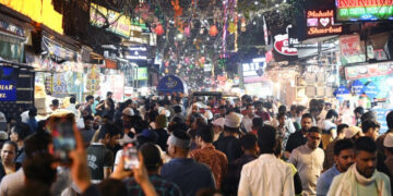 Mundo: Índia superará China e será país mais populoso do mundo até o meio de 2023, aponta ONU