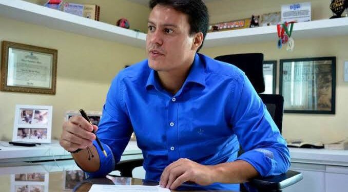 Maranhão: Felipe Camarão assume o governo nesta terça-feira (11) e ficará no cargo até sábado (15) Maranhão: Felipe Camarão assume o governo nesta terça-feira (11) e ficará no cargo até sábado (15)