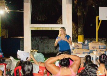 Magnólia Dias: Professora distribuiu 2 toneladas de pescado em bairros de São Luís na Semana Santa