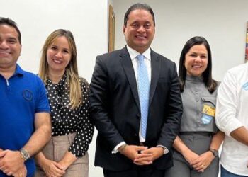 Solange Almeida: Deputada cumpre agenda em Brasília ao lado de Almeida Sousa, prefeito de Igarapé do Meio