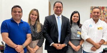 Solange Almeida: Deputada cumpre agenda em Brasília ao lado de Almeida Sousa, prefeito de Igarapé do Meio