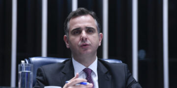 Crise: Pacheco contraria Lira, diz que rito constitucional sobre MPs é ‘imperativo’ e amplia crise no Congresso