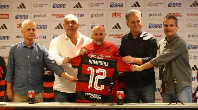 Sampaoli é apresentado como novo treinador do Flamengo: ‘Era o plano A’ Sampaoli é apresentado como novo treinador do Flamengo: ‘Era o plano A’