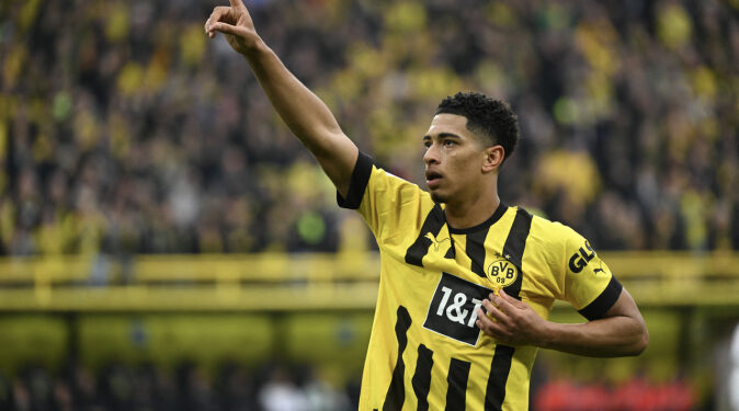 Real Madrid: Clube encaminha contratação de joia do Borussia Dortmund Real Madrid: Clube encaminha contratação de joia do Borussia Dortmund