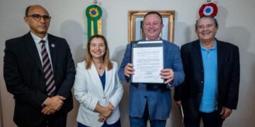 Iracema Vale: Presidente da Alema participa do ato de assinatura da MP que institui programa ‘Casa Esperança’