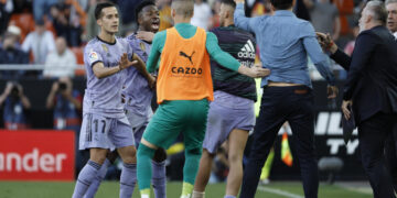 Caso Vini Jr: Federação Espanhola vai demitir VAR que expulsou Vinicius Júnior em Valencia x Real Madrid
