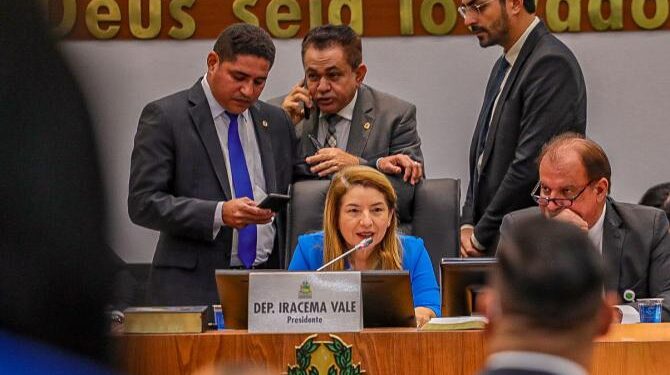 ALEMA: Aprovado PL de Iracema Vale que obriga comunicação à DPE dos nascimentos sem identificação de paternidade ALEMA: Aprovado PL de Iracema Vale que obriga comunicação à DPE dos nascimentos sem identificação de paternidade