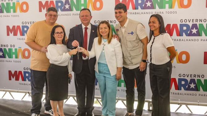 Iracema Vale: Durante entrega de ambulâncias, presidente reitera parceria com governo para fortalecimento da saúde Iracema Vale: Durante entrega de ambulâncias, presidente reitera parceria com governo para fortalecimento da saúde