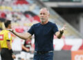 Internacional: Clube anuncia demissões no departamento de futebol, mas mantém Mano Menezes Internacional: Clube anuncia demissões no departamento de futebol, mas mantém Mano Menezes