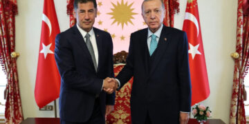 Turquia: Erdogan recebe apoio da terceira via para segundo turno das eleições no país