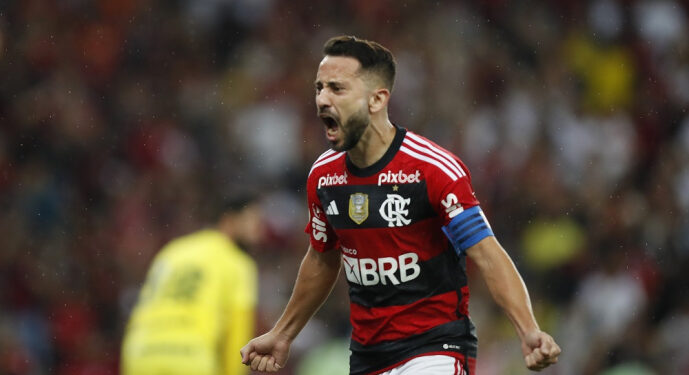 Flamengo: Clube bate o Goiás no Maracanã e deixa a zona do rebaixamento do Brasileirão Flamengo: Clube bate o Goiás no Maracanã e deixa a zona do rebaixamento do Brasileirão