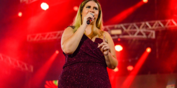 Fotos: Justiça torna réu acusado de divulgar fotos de Marília Mendonça após morte