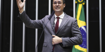 Caso Dallagnol: Doutor e Mestre em Teoria Geral do Direito pela USP diz que TSE errou ao cassar Dallagnol