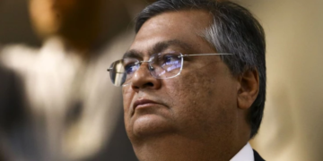 CPMI: Senador pede quebra do sigilo telefônico de Dino em CPI do 8/1