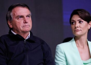 Gastos: Áudios indicam que gastos de Michelle Bolsonaro eram pagos em dinheiro vivo