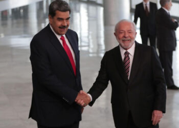 ‘União entre Brasil e Venezuela está de volta e um novo mapa deve ser construído’, diz Maduro em Brasília