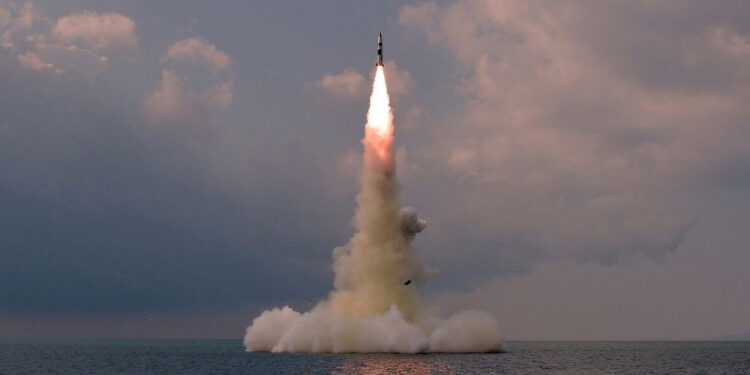 Internacional: Japão emite alerta de míssil após lançamento norte-coreano