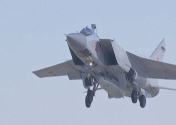 Conflito: Ucrânia afirma ter derrubado mísseis russos classificados por Putin como ‘arma ideal’ durante ataque excepcional à Kiev