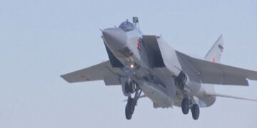 Conflito: Ucrânia afirma ter derrubado mísseis russos classificados por Putin como ‘arma ideal’ durante ataque excepcional à Kiev